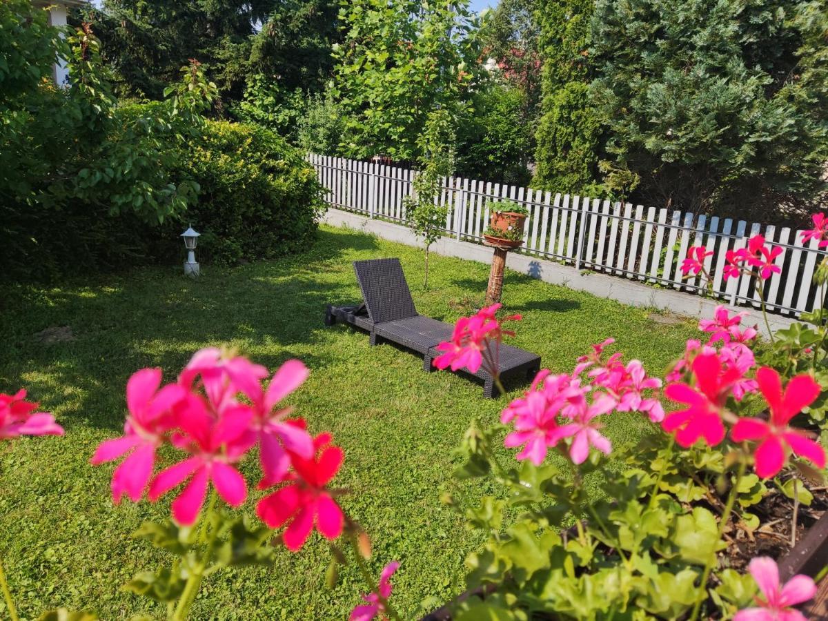 Feszek Apartmanhaz Vonyarcvashegy Buitenkant foto