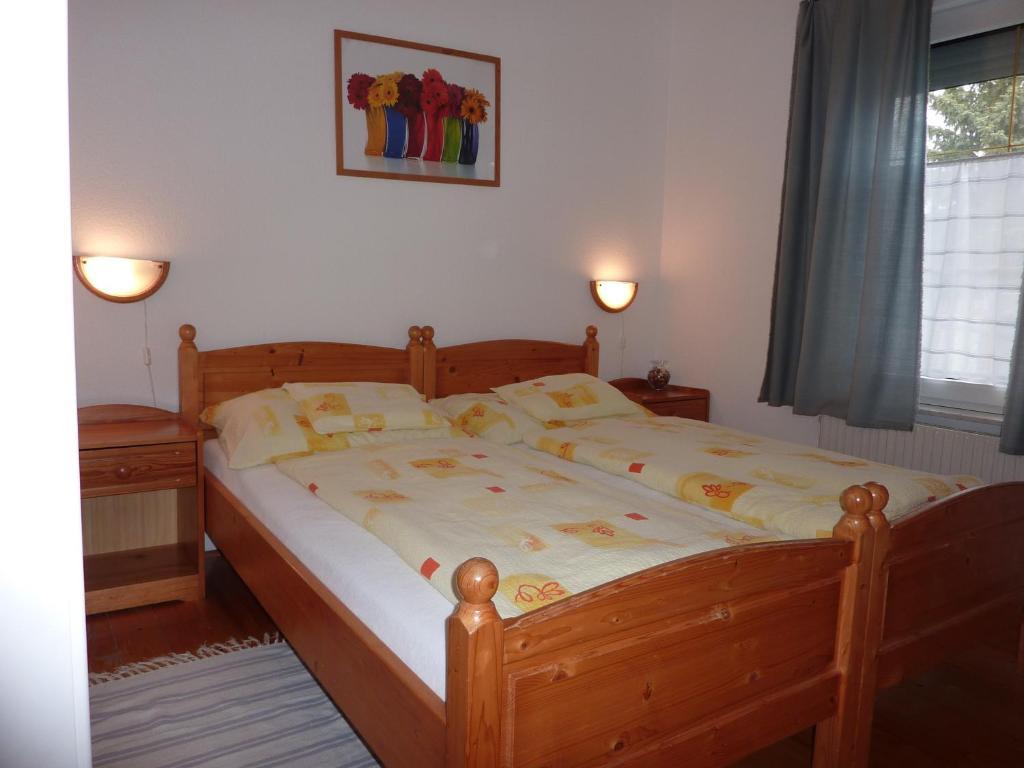Feszek Apartmanhaz Vonyarcvashegy Buitenkant foto